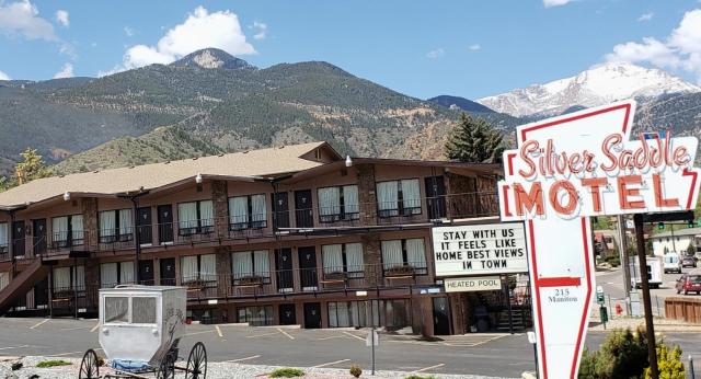 Silver Saddle Motel