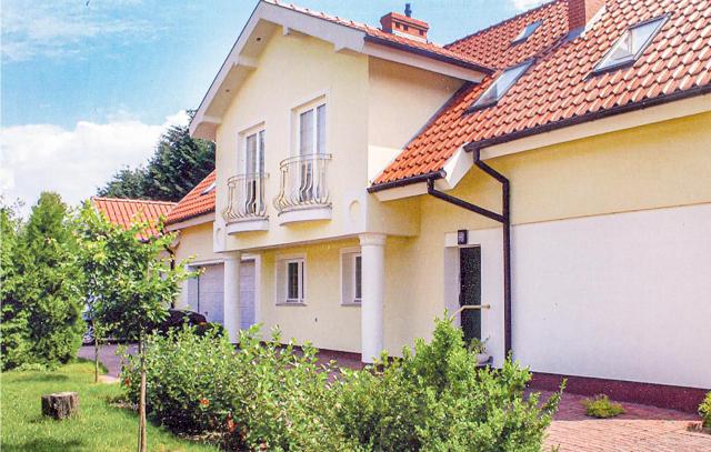 2 Bedroom Lovely Home In Tarnowo Podgórne