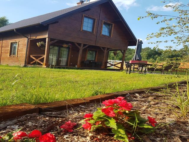 Wooden Holiday Home in Skrzynia with Terrace