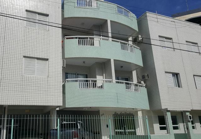 Duas Quadras Mar em Canasvieiras Edificio Ana Carolina com elevador e proximo trapiche