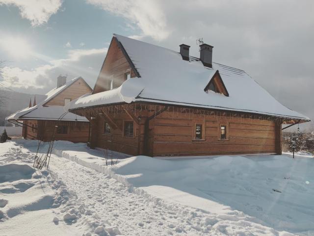 Bieszczadzkie Chatki - Willa Stasia