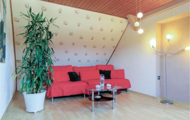 2 Bedroom Stunning Apartment In Meisburg