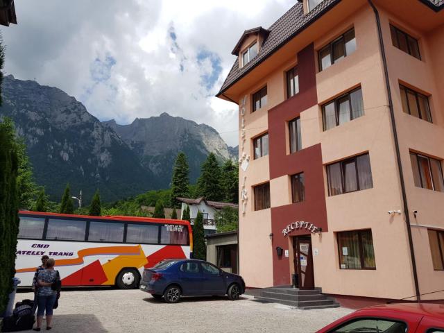 Hotel Iri