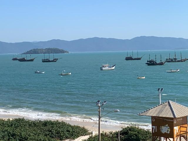 Maravilhoso apartamento Beira-mar praia da cachoeira Florianópolis