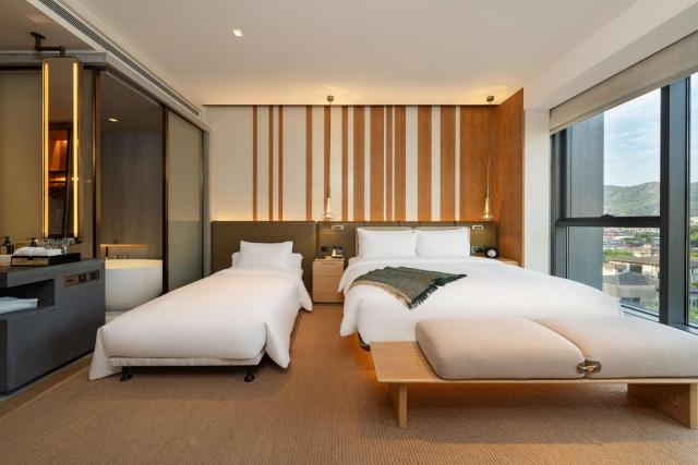 Joyze Hotel Xiamen, Curio Collection By Hilton