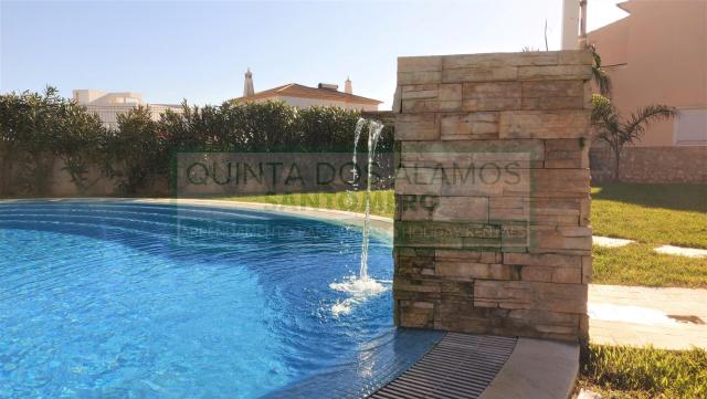 Moradia Townhouse Vila Rosal 2