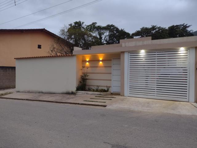 Casa próxima à praias e cachoeiras de Paraty