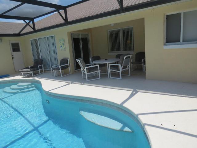 3 Bedroom Standard Davenport Home FL 33897