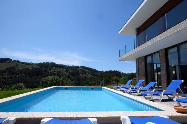 Luxurious Villa in Vieira do Minho – Private Pool