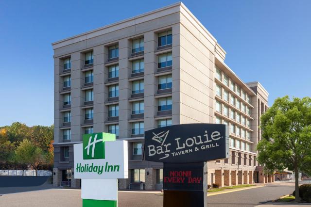 Holiday Inn Chicago/Oak Brook, an IHG Hotel