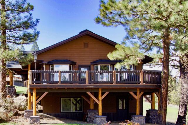 Camas Family Cabin