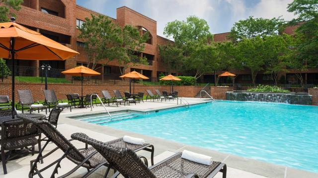 DoubleTree Suites by Hilton Charlotte/SouthPark