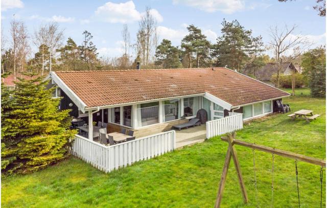 Pet Friendly Home In Væggerløse With Sauna