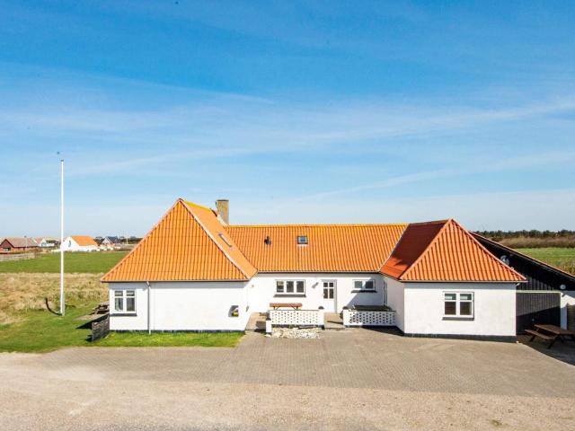 Six-Bedroom Holiday home in Harboøre 1