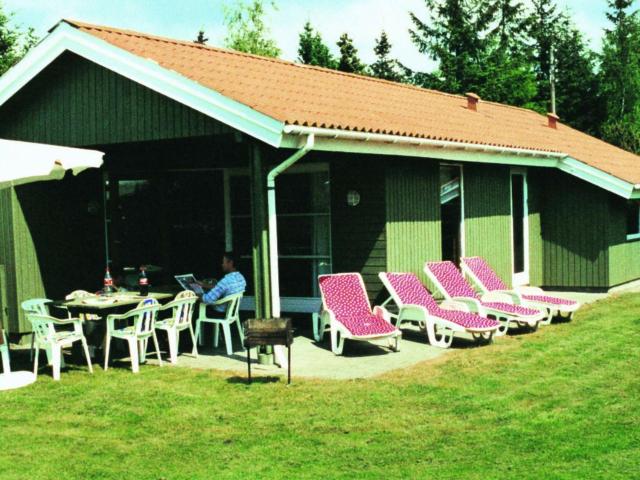 Four-Bedroom Holiday home in Væggerløse 19