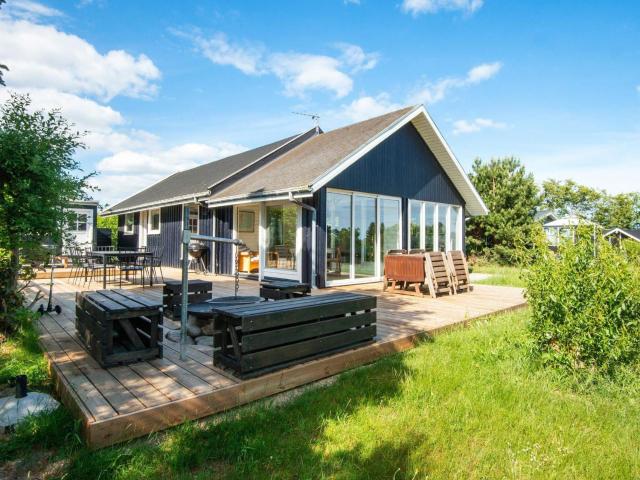 8 person holiday home in Ebeltoft