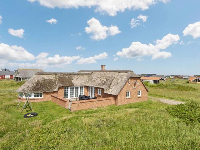 Six-Bedroom Holiday home in Harboøre 2