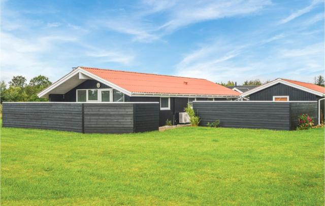 3 Bedroom Cozy Home In Hemmet