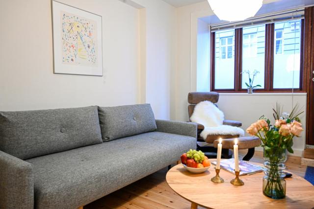 Sanders Park - One-Bedroom Apartment Close to the Metro Station