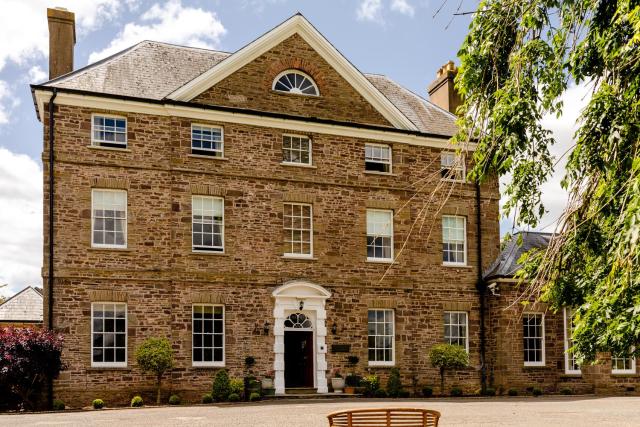 Peterstone Court Country House Restaurant & Spa