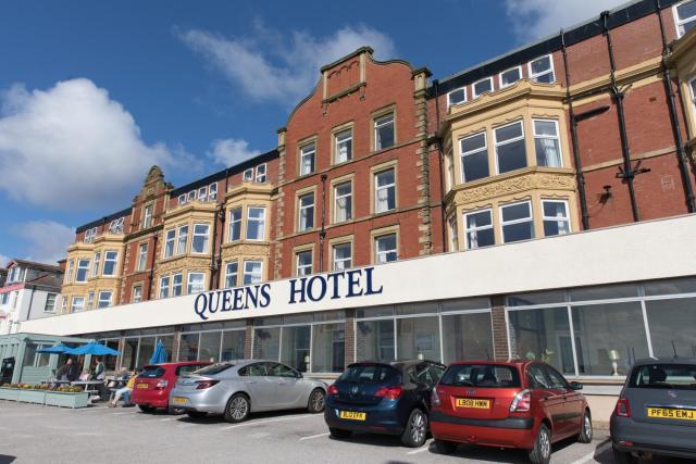 Queens Hotel