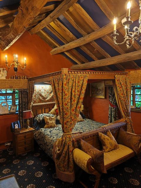 Wizards Thatch Luxury Suites