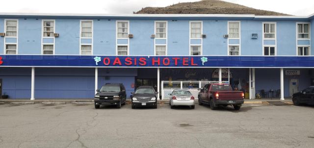 Oasis Hotel