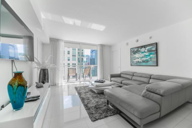 Great 2 Bedrooms in Brickell