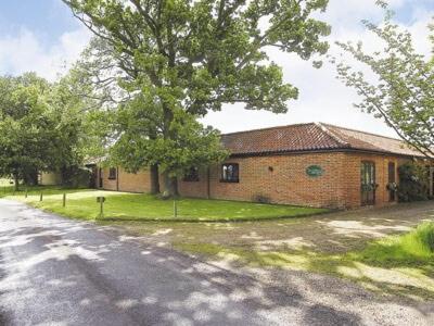 Boundary Gallery Cottage