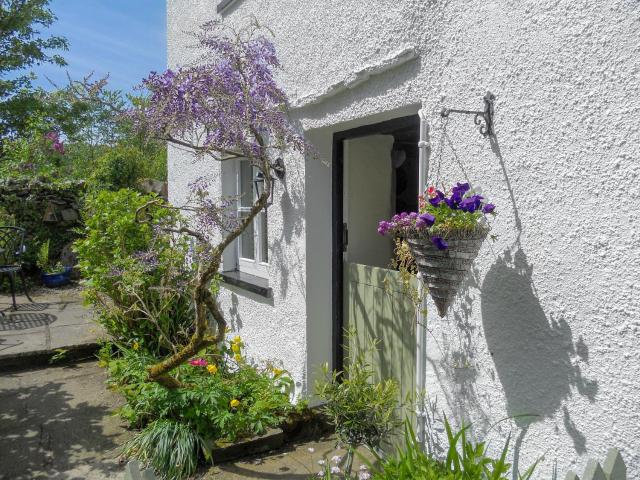 Cragg Cottage