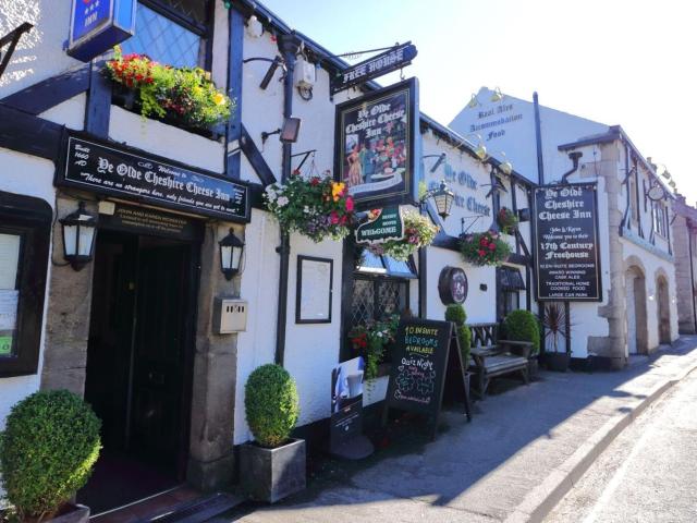 Ye Olde Cheshire Cheese Inn