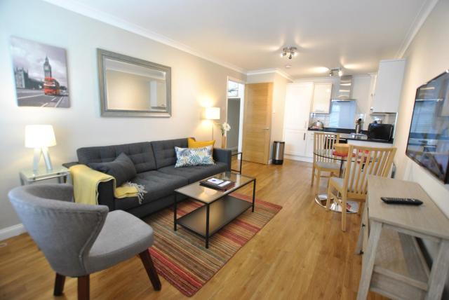 One Bedroom Central Windsor Flats with Parking