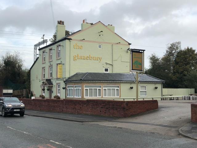 The Glazebury bar and restaurant with accommodation