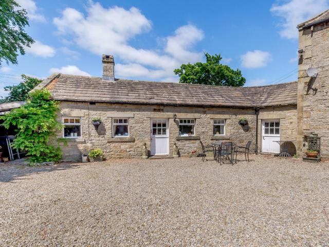 Stable Cottage - E5118