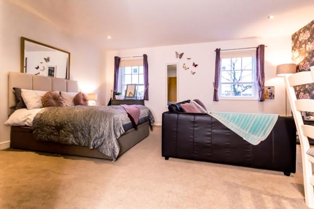 Domus House Studio Apartments in Chester city centre with Free Parking by Rework Accommodation