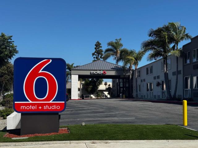 Motel 6-Carson, CA