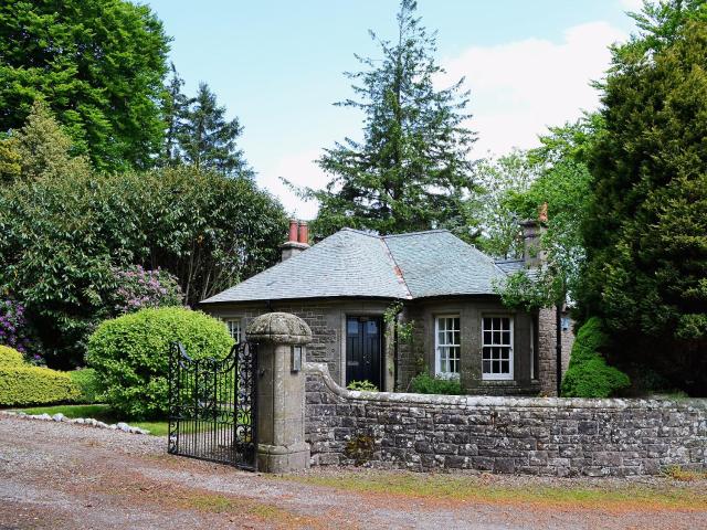 Dunlappie Lodge