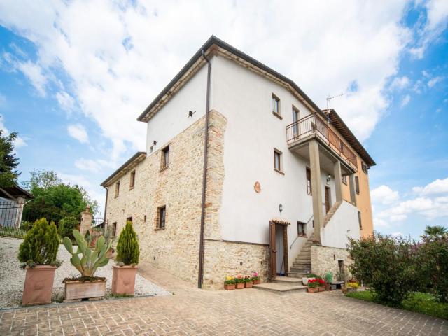 Belvilla by OYO Farmhouse in Citta' di Castello