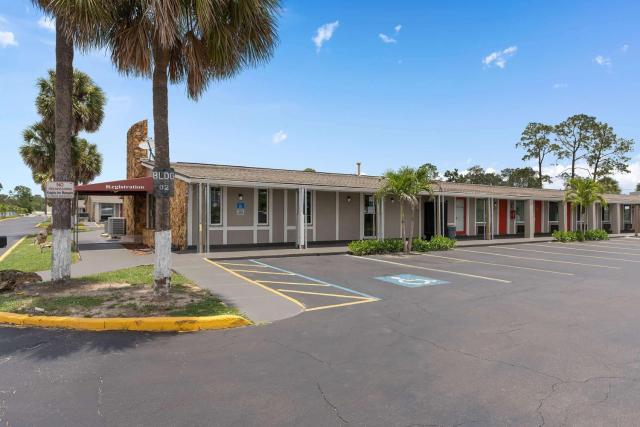 Super 8 by Wyndham Kissimmee-Orlando