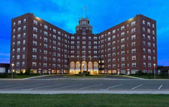 Berkeley Oceanfront Hotel