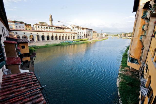 Ponte Vecchio Tower