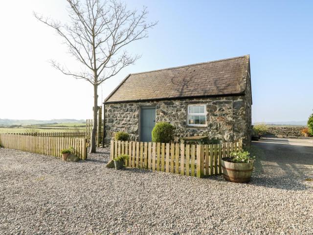 Bwthyn Celyn Holly Cottage