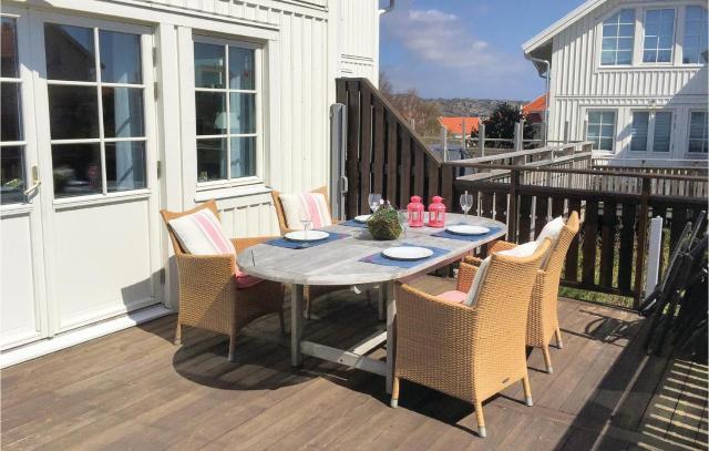 Gorgeous Home In Mollösund With Kitchen