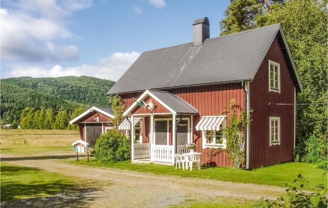 Nice Home In Stöllet With Kitchenette