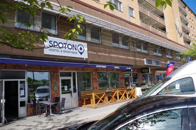 Spoton Hostel & Sportsbar