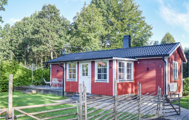 Beautiful Home In Ljungby With Wifi