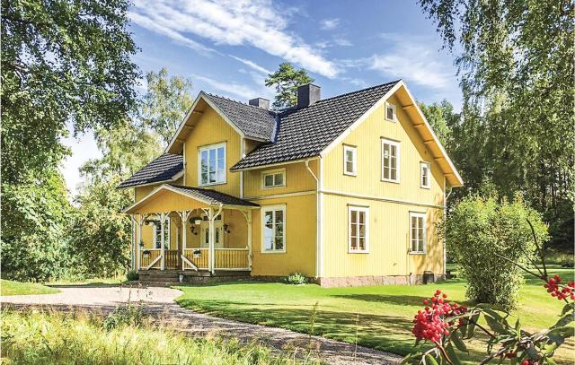 4 Bedroom Nice Home In Mullsjö