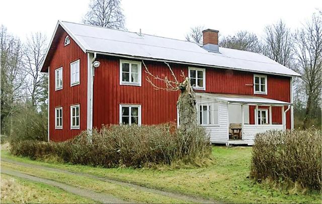 Lovely Home In Skillingaryd With Kitchen