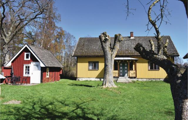 3 Bedroom Beautiful Home In Löttorp