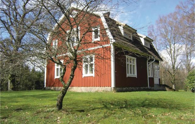 2 Bedroom Awesome Home In Långaryd